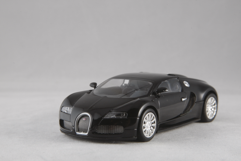 Illustration for article titled LaLD Car Week: Beautiful Black Bugatti